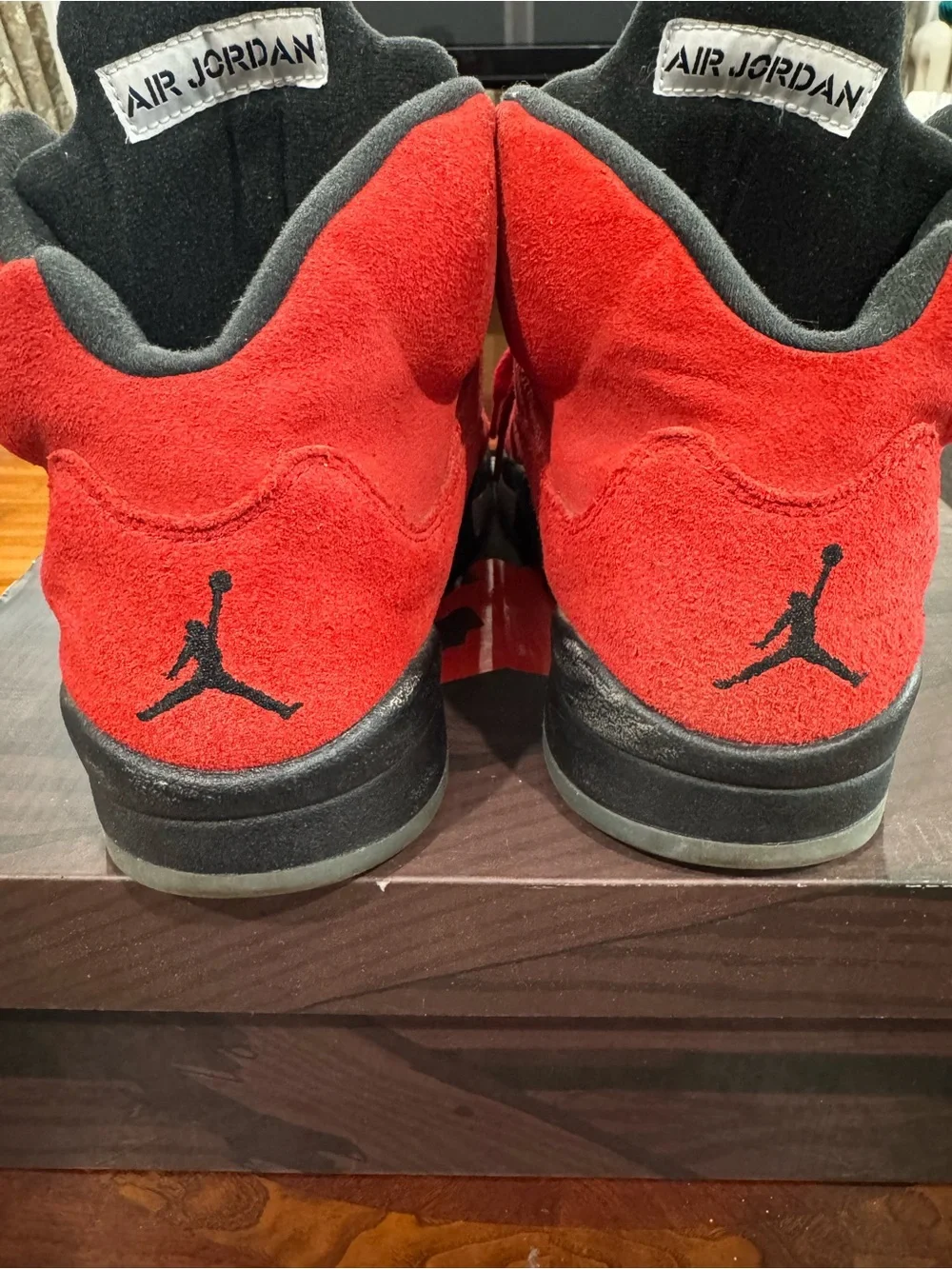 Air Jordan 5 “Raging Bull” DD0587-600 Size 9.5 USED